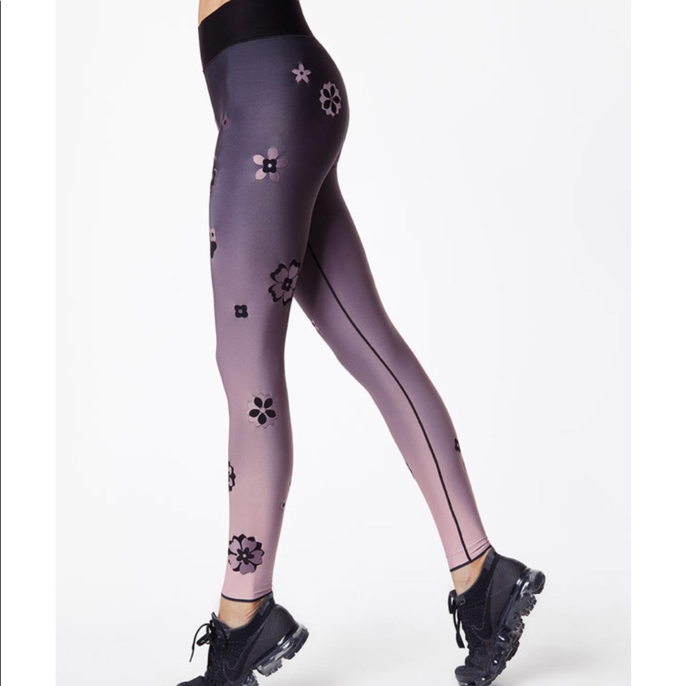NWT Ultracor Gradient Cake Walk Legging S